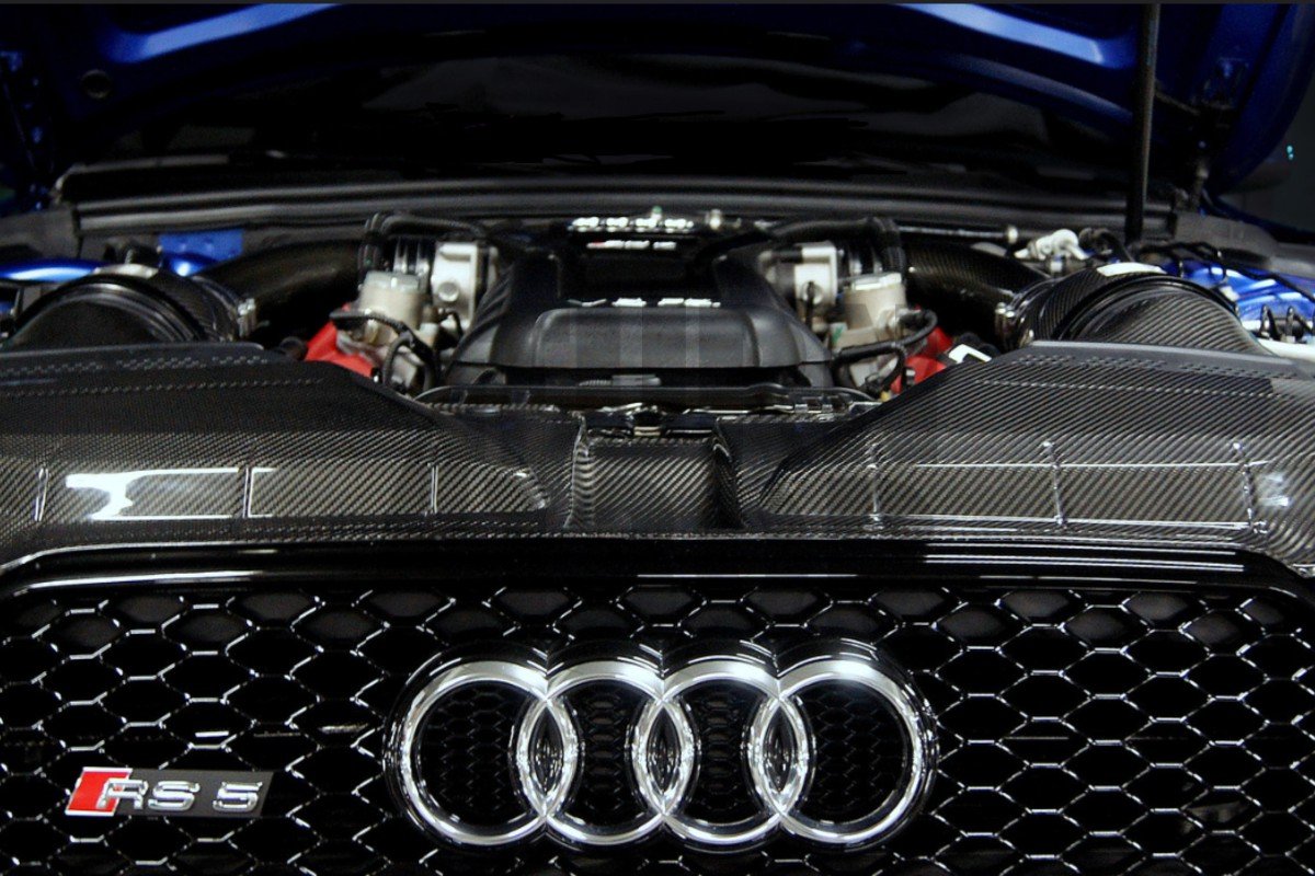 Eventuri Carbon Fiber Slam Panel Cover for Audi RS4 B8 Eventuri Carbon Fiber Slam Panel Cover for Audi RS4 B8