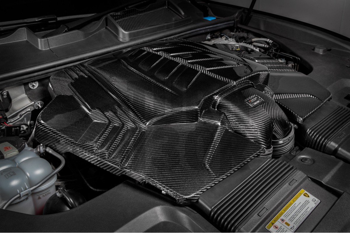Eventuri Carbon Fiber Intake for Audi RSQ8 / Lamborghini Urus Eventuri Carbon Fiber Intake for Audi RSQ8 / Lamborghini Urus