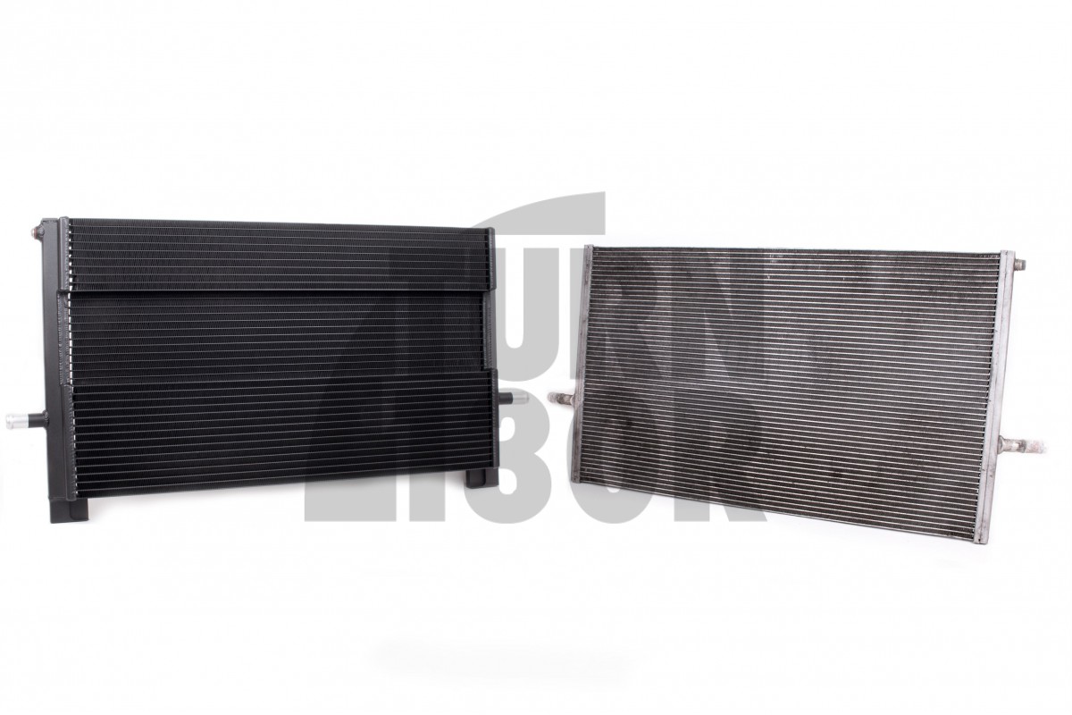 Forge Motorsport Centre chargecooler Radiator Mercedes A45 AMG W176 Forge Motorsport Centre chargecooler Radiator Mercedes A45 AMG W176