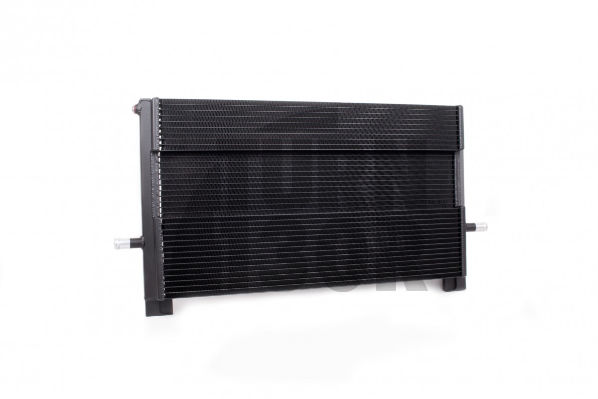 Forge Motorsport Centre chargecooler Radiator Mercedes A45 AMG W176 Forge Motorsport Centre chargecooler Radiator Mercedes A45 AMG W176