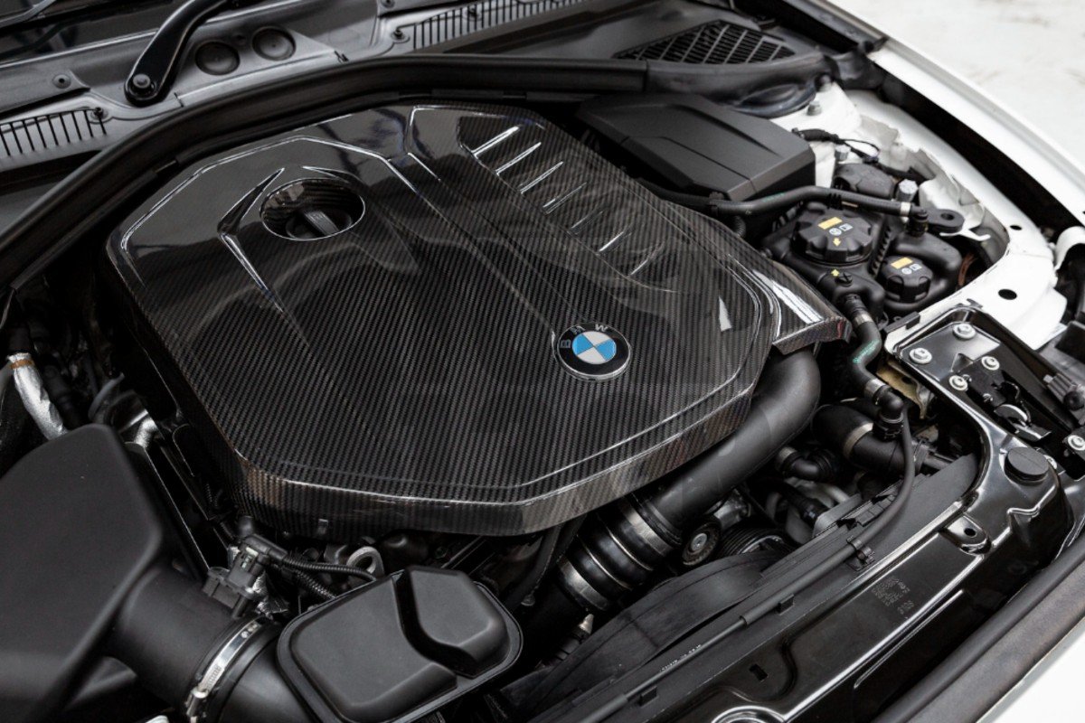 Eventuri Carbon Fiber Engine Cover for BMW 140i / 240i / 340i / 440i B58 Eventuri Carbon Fiber Engine Cover for BMW 140i / 240i / 340i / 440i B58
