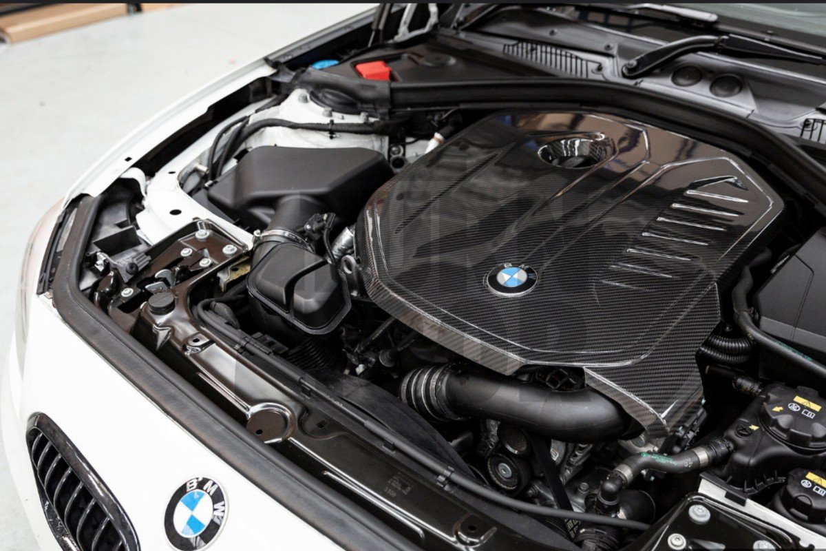 Eventuri Carbon Fiber Engine Cover for BMW 140i / 240i / 340i / 440i B58 Eventuri Carbon Fiber Engine Cover for BMW 140i / 240i / 340i / 440i B58