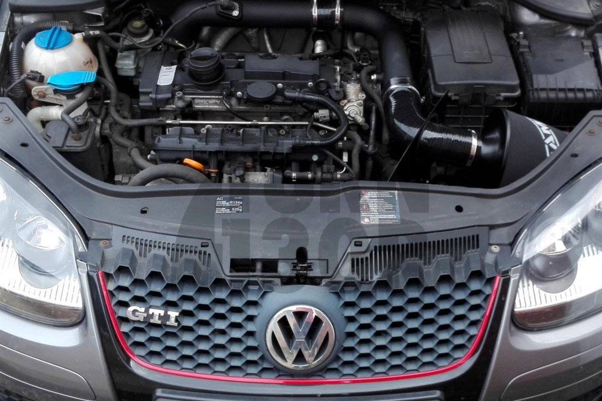 Ramair Intake designed for Golf 5 GTI, S3 8P, Leon 2 Cupra, Scirocco R, and Golf 6 R 2.0 TFSI Ramair Intake designed for Golf 5 GTI, S3 8P, Leon 2 Cupra, Scirocco R, and Golf 6 R 2.0 TFSI