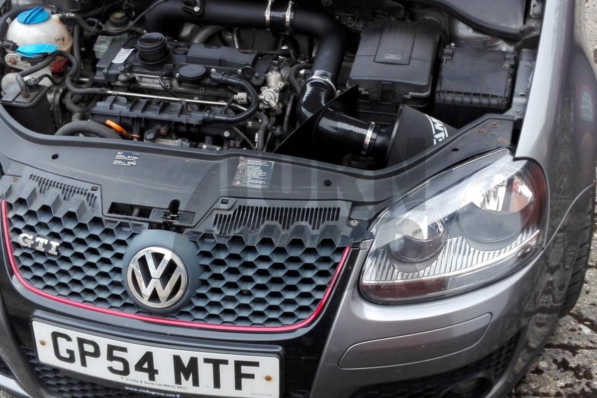 Ramair Intake designed for Golf 5 GTI, S3 8P, Leon 2 Cupra, Scirocco R, and Golf 6 R 2.0 TFSI Ramair Intake designed for Golf 5 GTI, S3 8P, Leon 2 Cupra, Scirocco R, and Golf 6 R 2.0 TFSI