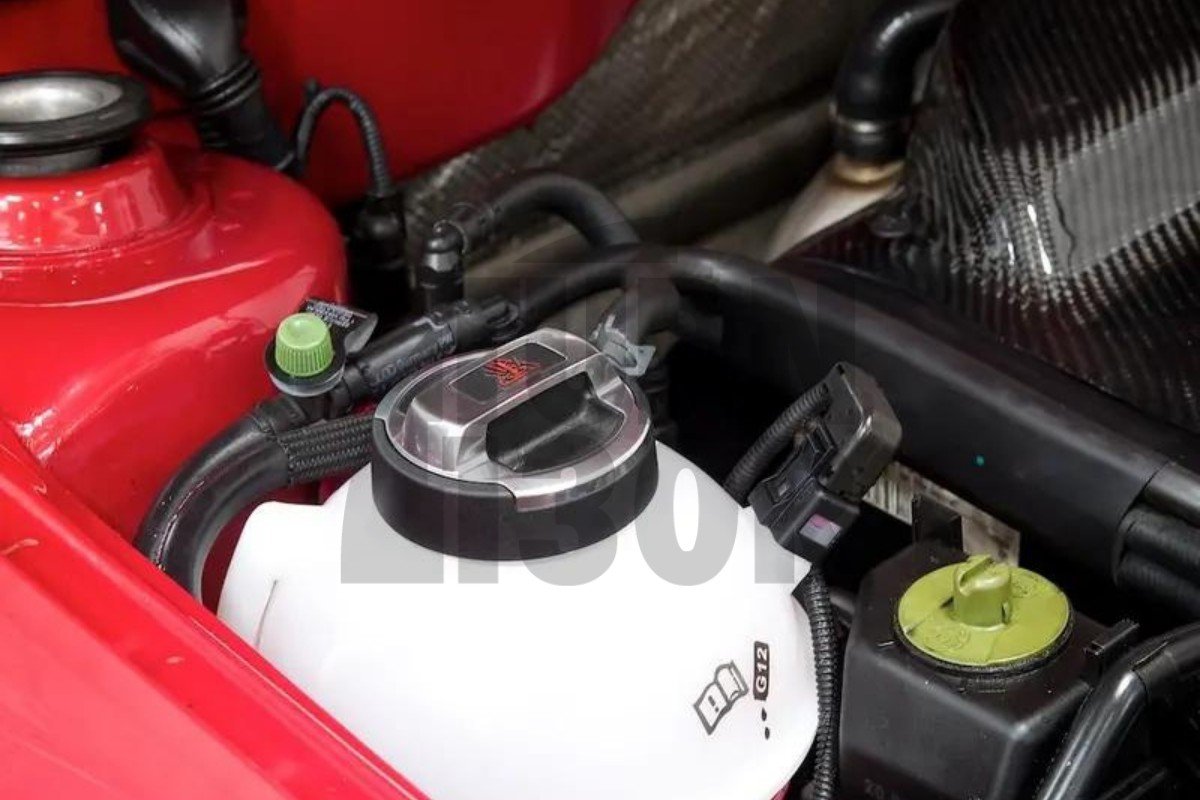 R8 Style Coolant Expansion Tank Cap for Audi, Seat, Skoda, VW 1.8T 20V, 2.0 TFSI, V6 3.2 FSI, 4.2 V8 R8 Style Coolant Expansion Tank Cap for Audi, Seat, Skoda, VW 1.8T 20V, 2.0 TFSI, V6 3.2 FSI, 4.2 V8
