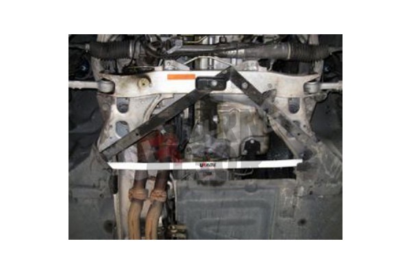 Ultra Racing Front Lower Bar BMW 335i / M3 E9x 