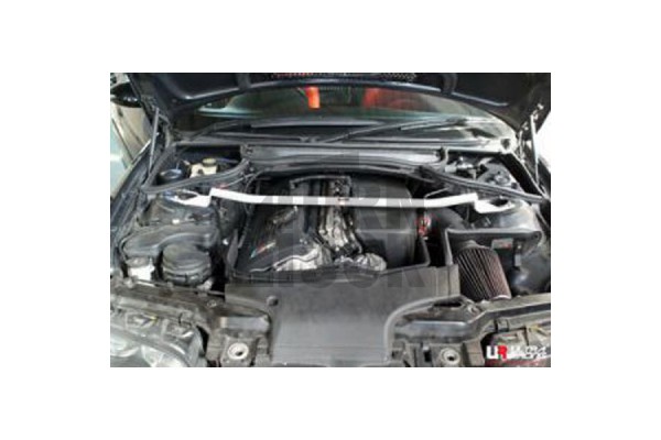 Ultra Racing Front Upper Strut Brace BMW M3 E46 