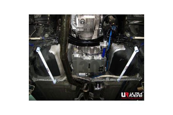 Ultra Racing 4 Points Rear Lower Member Braces Nissan R35 GTR 