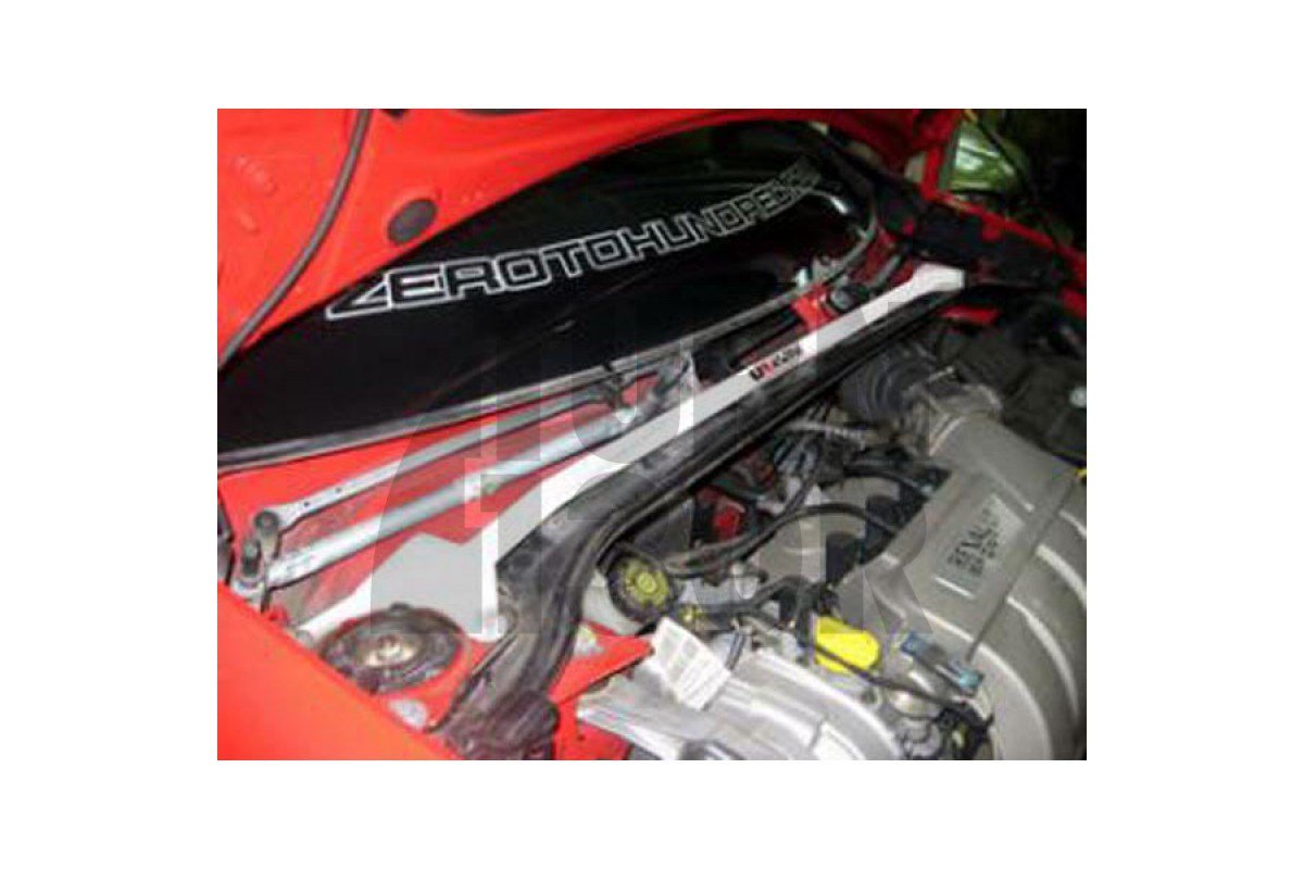 Ultra Racing Front Upper Strut Brace Renault Clio 3 RS Ultra Racing Front Upper Strut Brace Renault Clio 3 RS