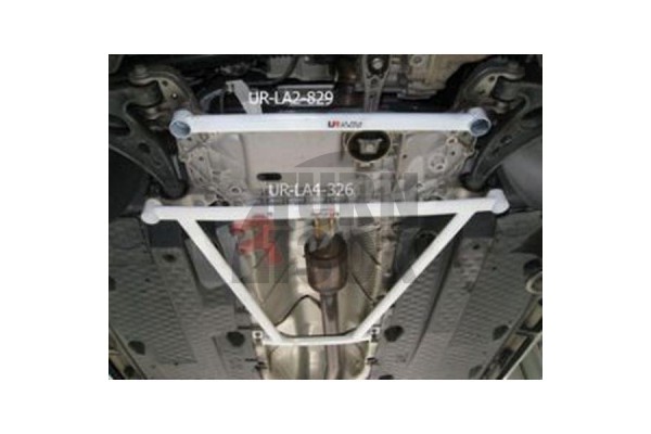 Ultra Racing Front Lower Bar S3 8P / Golf 5 / Golf 6 / Leon 2 / Scirocco 