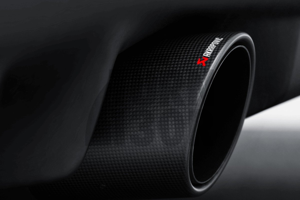 Akrapovic Evolution Line Exhaust for Nissan 370Z Akrapovic Evolution Line Exhaust for Nissan 370Z