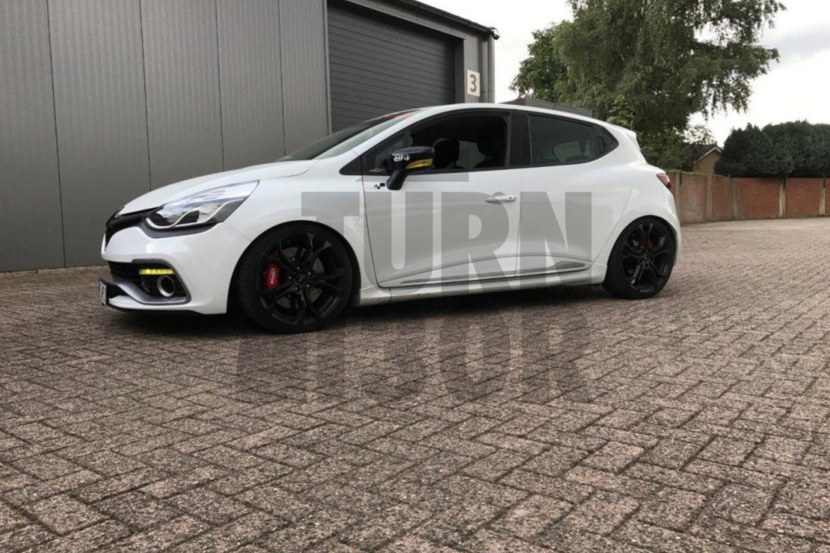 V-maxx X-Street Coilover Kit Renault Clio 4 RS V-maxx X-Street Coilover Kit Renault Clio 4 RS