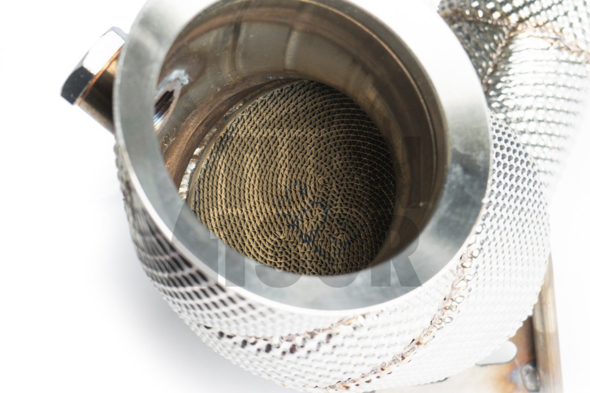 CTS Turbo Hight-Flow Cats Downpipes Mercedes C63 AMG W205 CTS Turbo Hight-Flow Cats Downpipes Mercedes C63 AMG W205