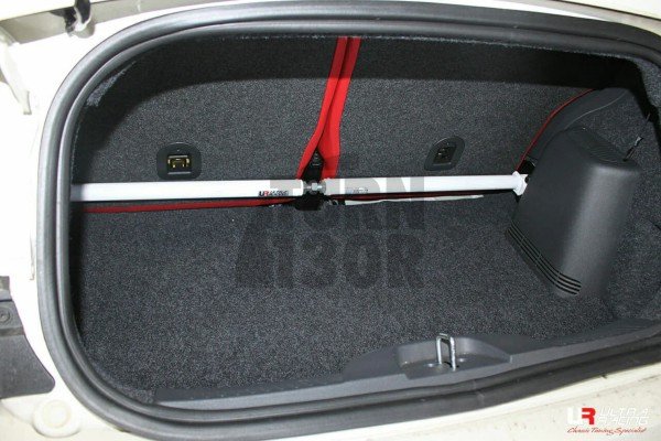 Ultra Racing Rear Upper Strut Bar Abarth 695 - 595 