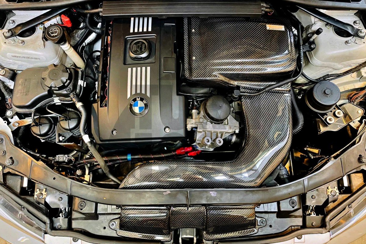 Armaspeed Carbon Fiber Air Intake BMW 335i E9x N54 Armaspeed Carbon Fiber Air Intake BMW 335i E9x N54