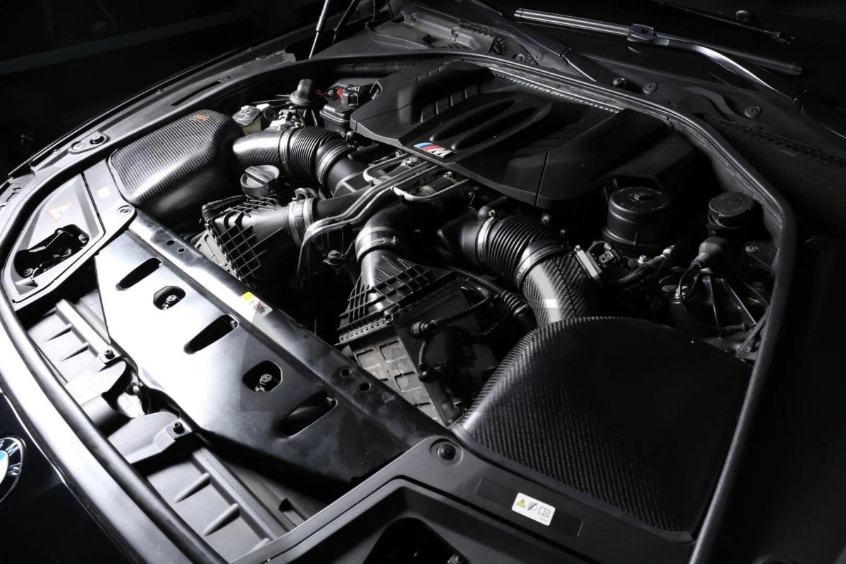 Armaspeed Carbon Fiber Air Intake BMW M5 F10 / M6 F1x Armaspeed Carbon Fiber Air Intake BMW M5 F10 / M6 F1x