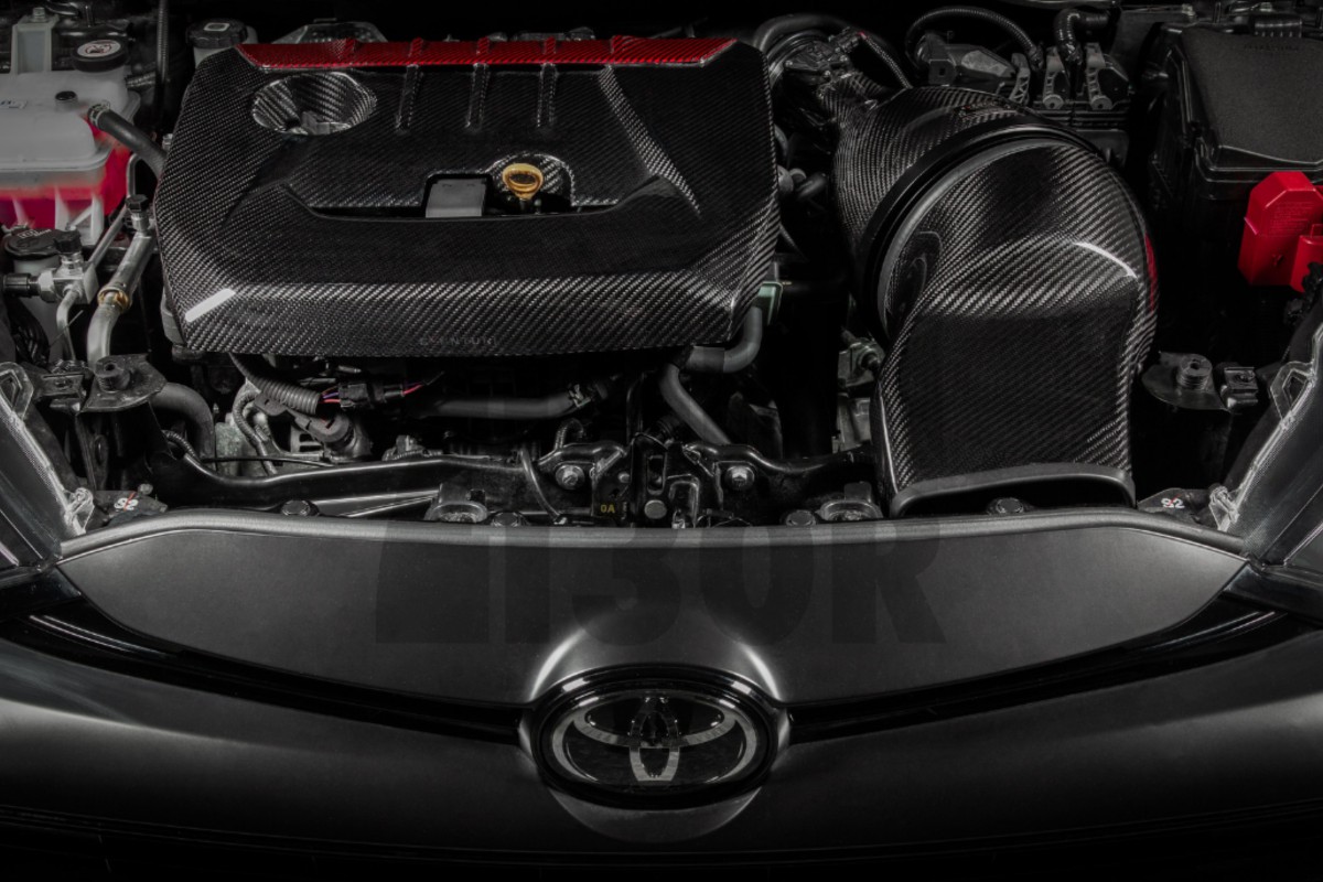 Eventuri Carbon Fiber / Red Kevlar Engine Cover for Toyota Yaris GR Eventuri Carbon Fiber / Red Kevlar Engine Cover for Toyota Yaris GR